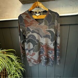 Women's Christopher & Banks‎ Long Sleeve Gray Abstract Long Sleeve Tunic-Size S